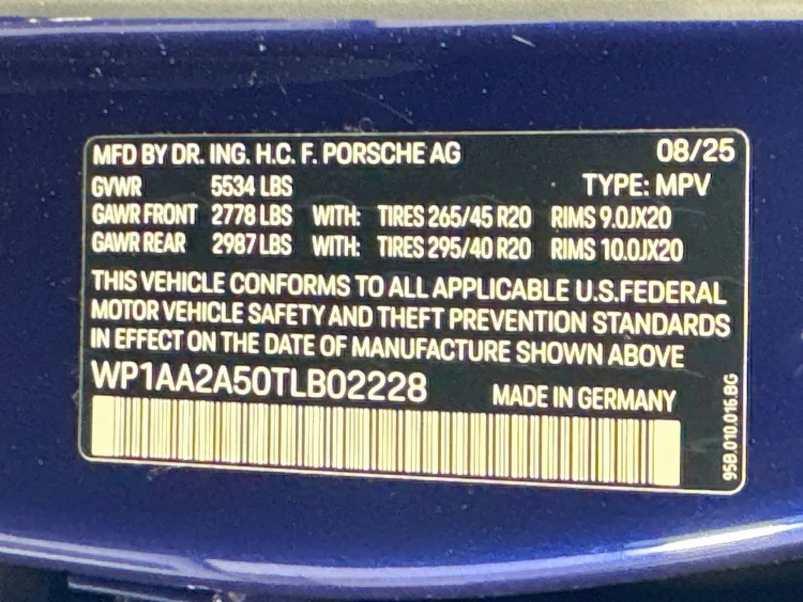 Certified Used 2026 Gentian Blue Metallic Porsche  image 27