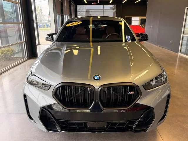 Used 2024 Skyscraper Gray Metallic BMW M60i image 4