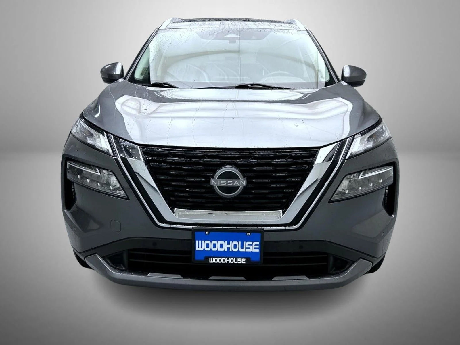 Used 2023 Gray Nissan SL image 2