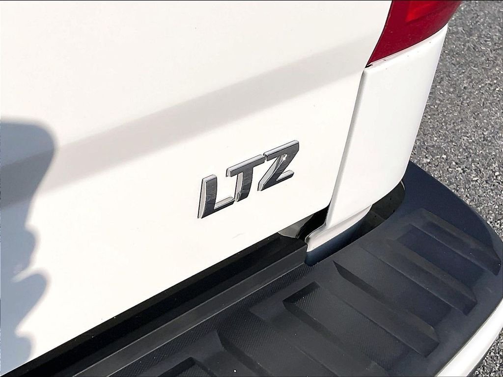 Used 2018 White Chevrolet LTZ image 28