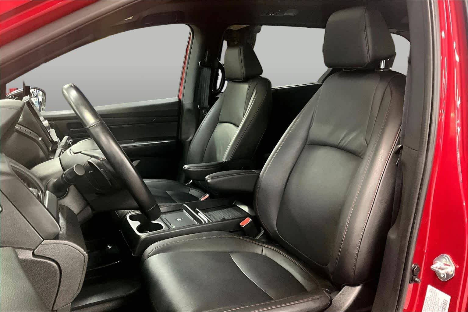 Certified Pre-Owned 2025 Honda Odyssey SPORT-L