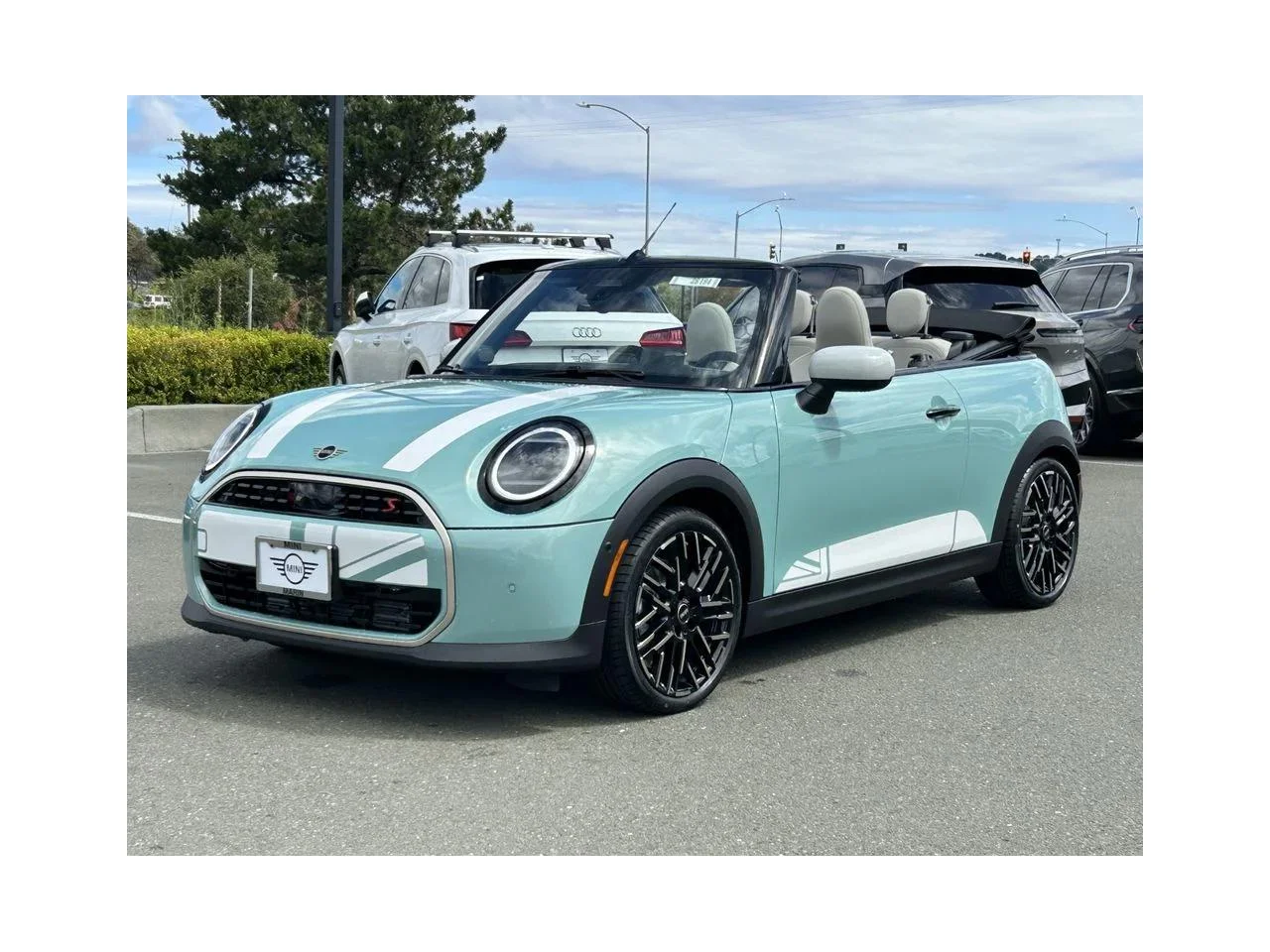 2026 MINI Convertible Cooper S Signature's photo