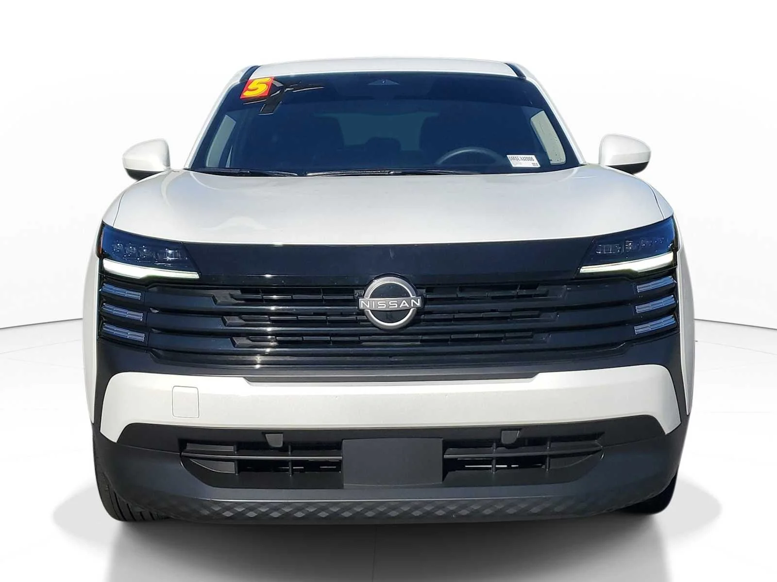 Used 2025 Aspen White Tricoat Nissan SV image 2