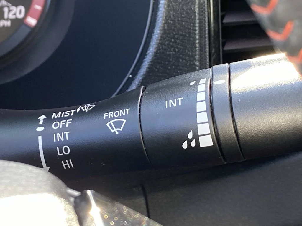 Used 2024 White Nissan PRO-4X image 25