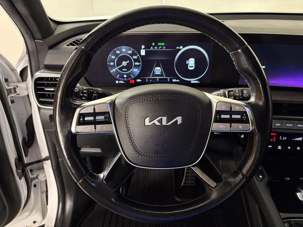 Used 2023 White Kia SX-Prestige X-Pro image 20