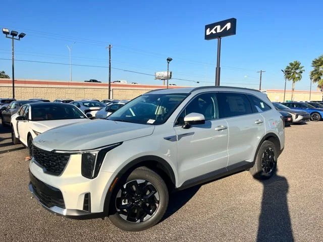 New 2026 White Kia S image 3
