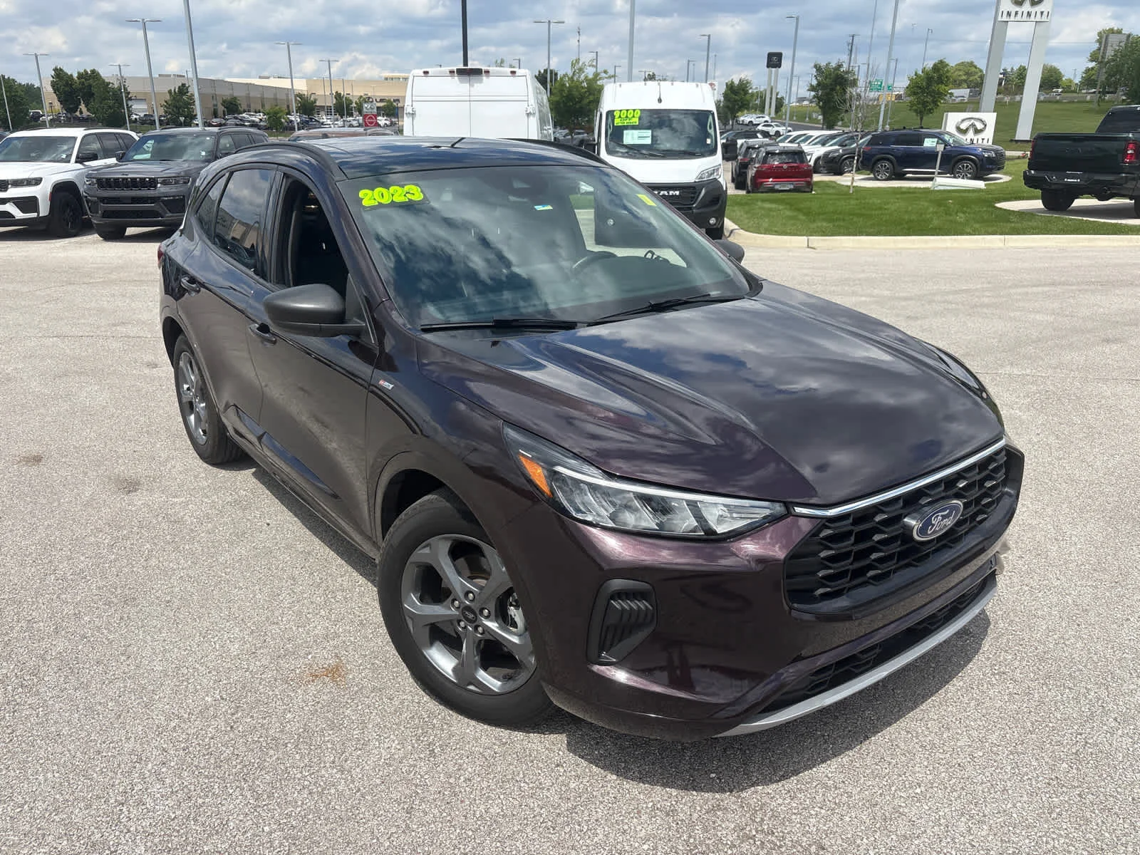 Used 2023 Ford Escape ST-Line with VIN 1FMCU0MN5PUB45685 for sale in Kansas City