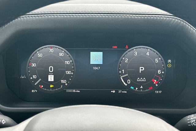 New 2026 Woolstone Green Land Rover X-Dynamic SE image 23
