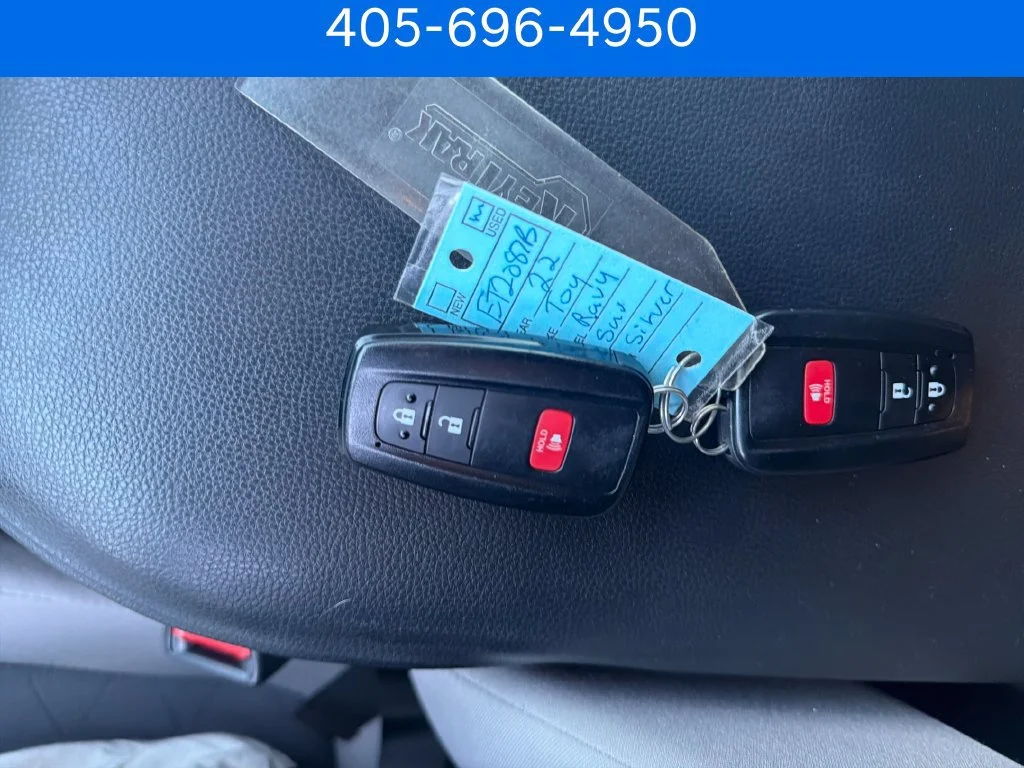 Pre-Owned 2022 Toyota RAV4 XLE