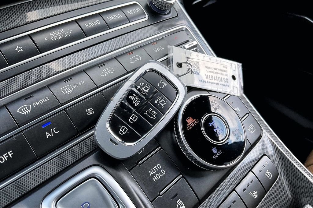 Used 2021 Gray Hyundai Calligraphy image 14