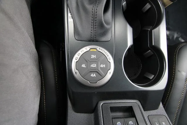 New 2026 Carbonized Gray Metallic Ford Badlands® image 24