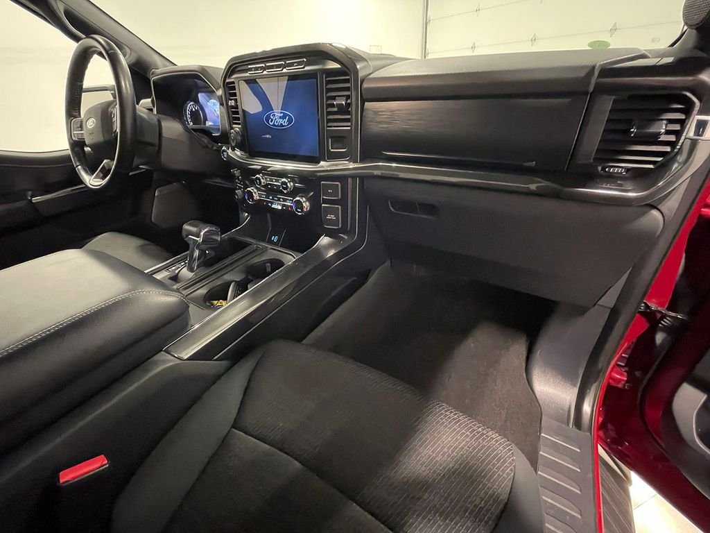 Used 2021 Red Ford XLT image 28