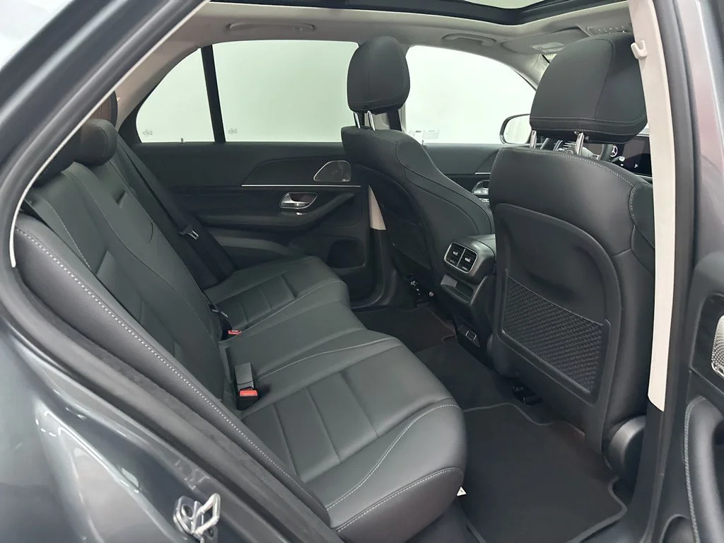 Used 2026 Gray Mercedes-Benz GLE 350 image 25