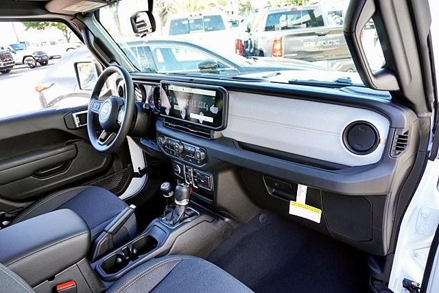 New 2026 Bright White Clear-Coat Exterior Paint Jeep Sport image 14