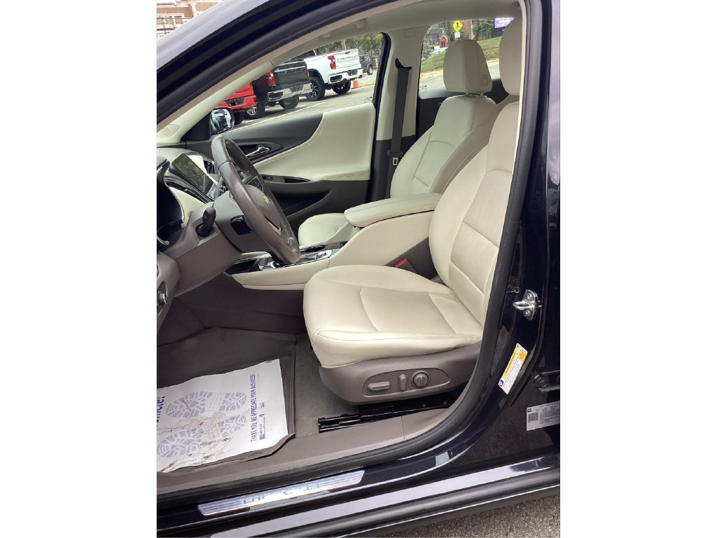 Used 2022 DARK ASH METALLIC Chevrolet Premier image 9