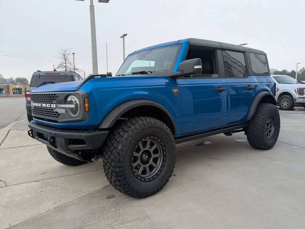 New 2025 Velocity Blue Metallic Ford Badlands image 8