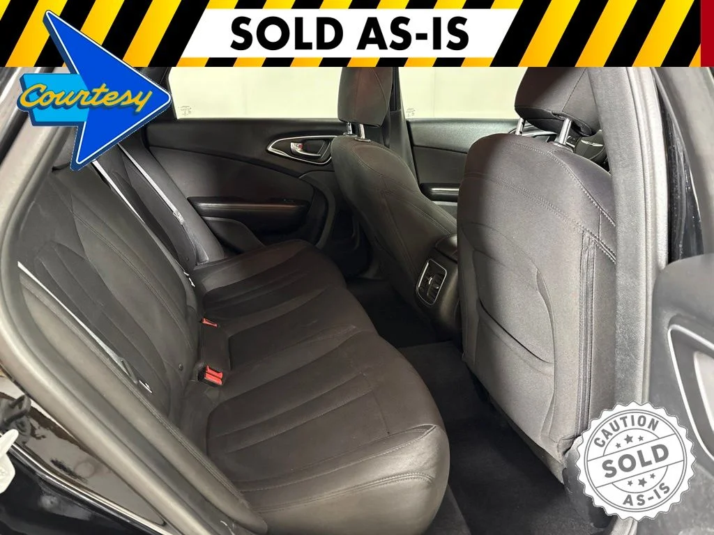 Used 2015 Black Chrysler Limited image 19