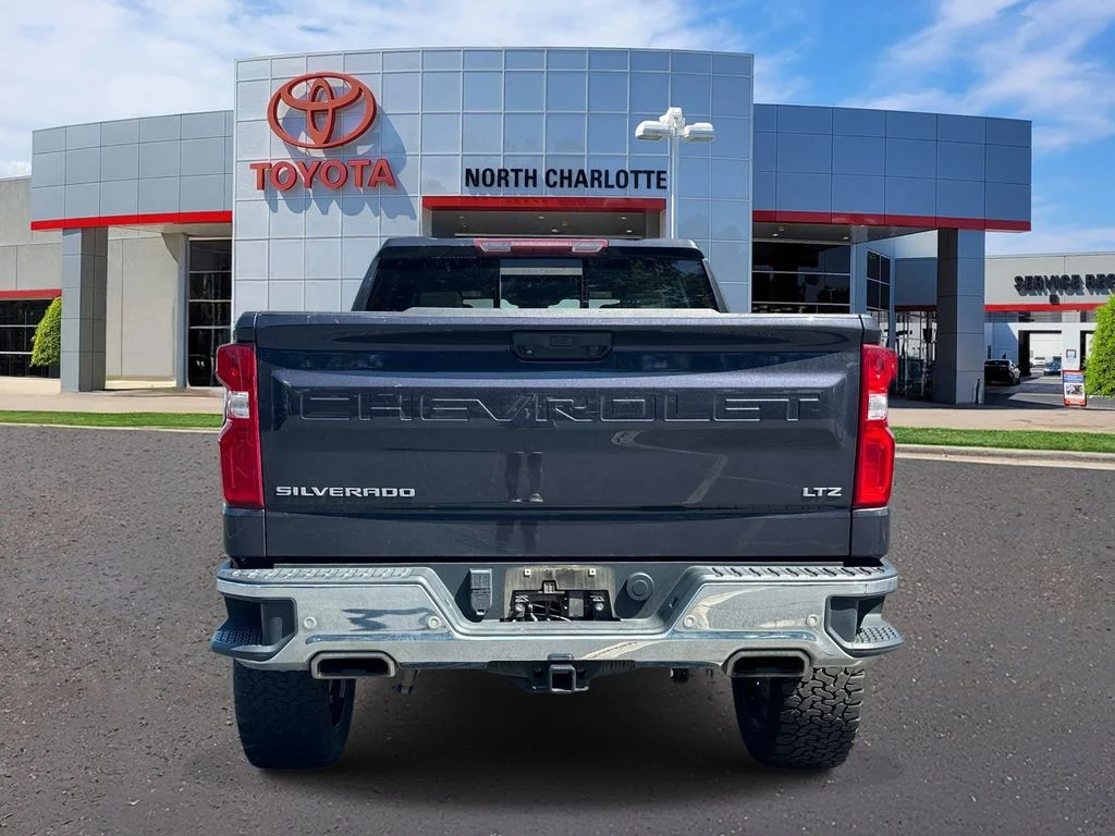 Used 2022 Gray Chevrolet LTZ image 7