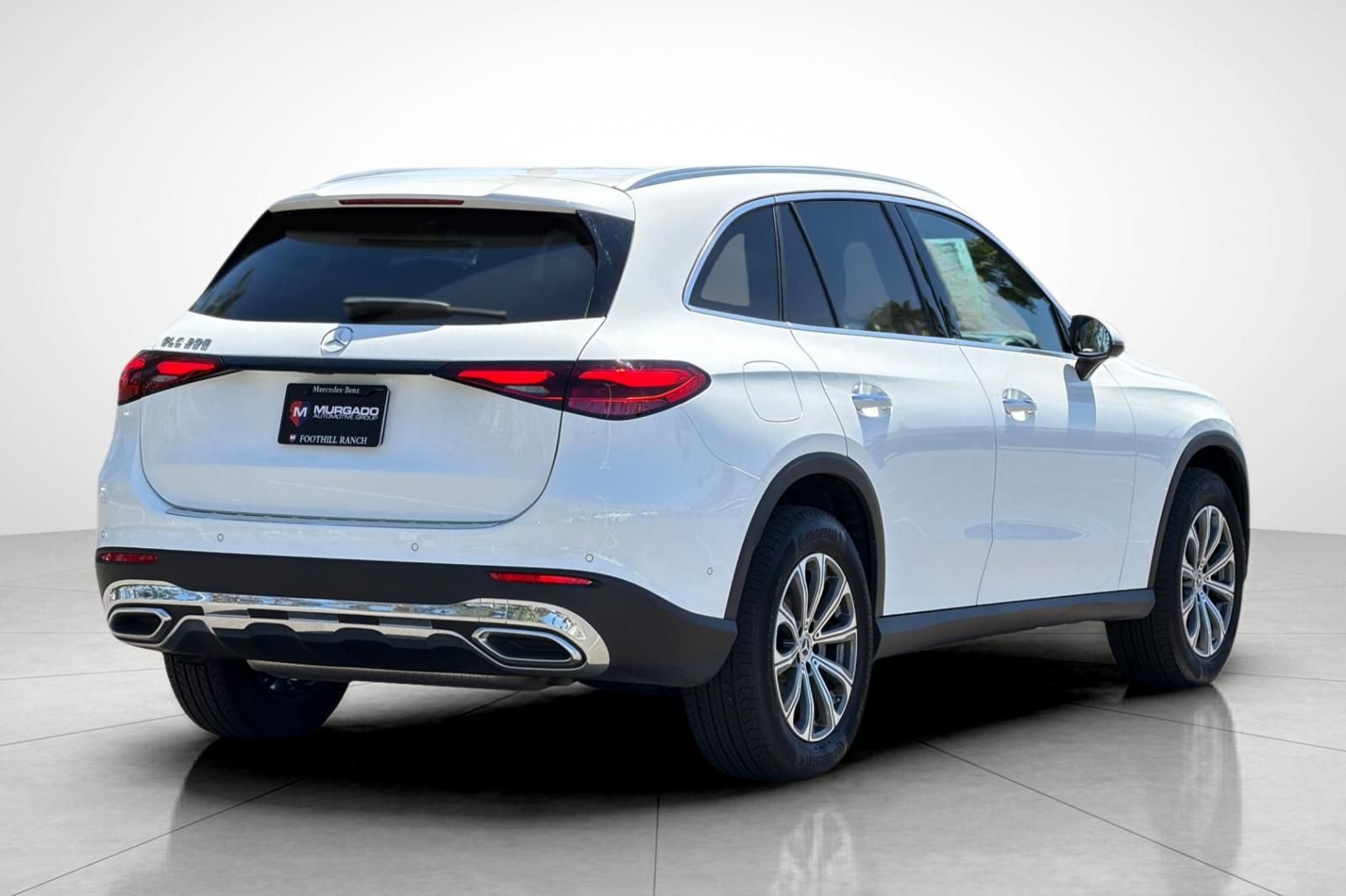 Certified Used 2025 White Mercedes-Benz GLC 300 image 2