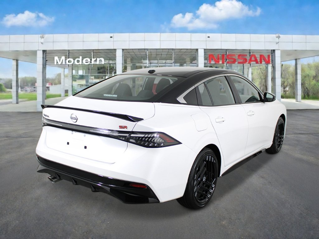 New 2027 Aspen White Tricoat/Super Black Nissan SR image 5