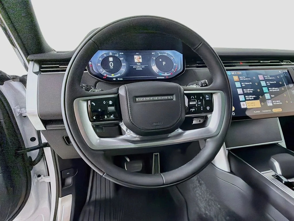 New 2026 Fuji White Land Rover SE 7 Seats image 11