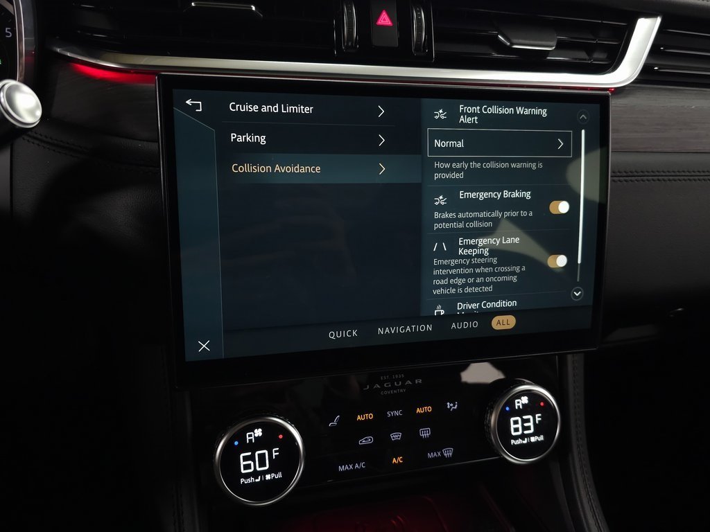 2022 JAGUAR F-PACE - Image 26