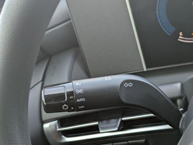 New 2026 Gray Hyundai SEL FWD image 26