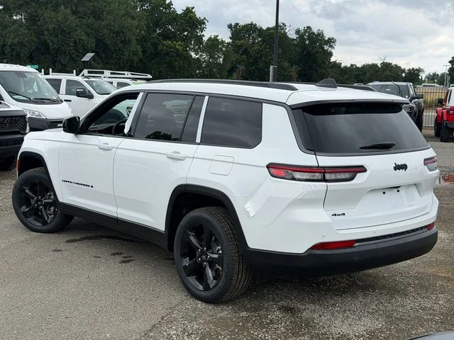New 2026 Bright White Clear-Coat Exterior Paint Jeep Limited image 9