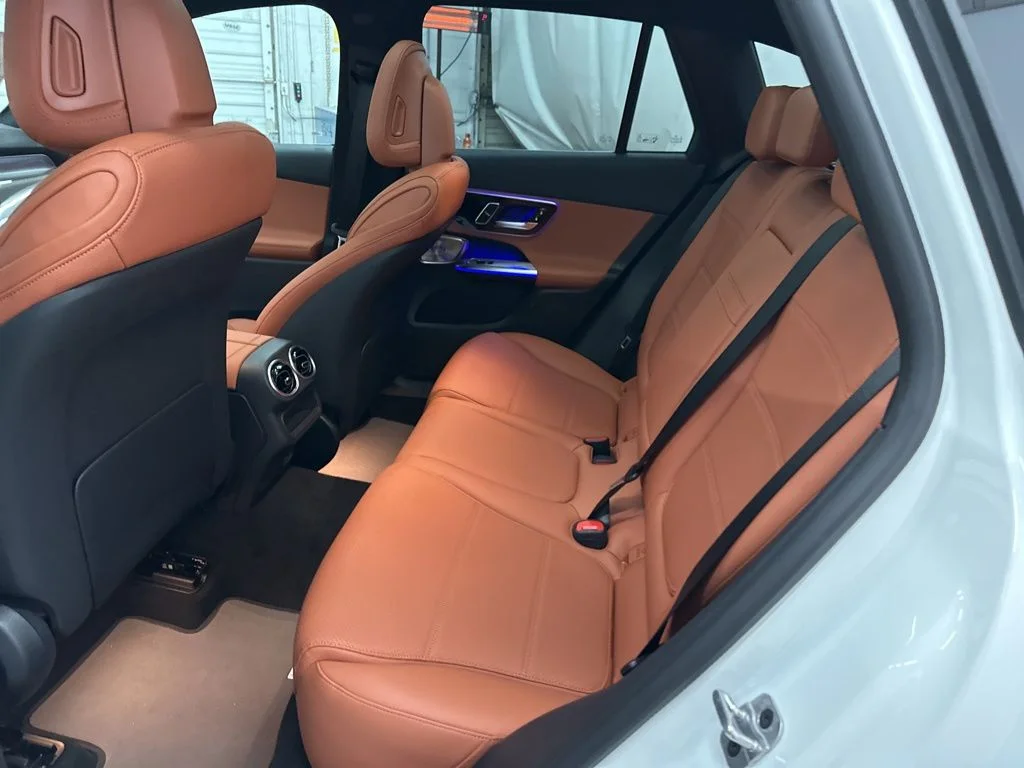 Used 2026 White Mercedes-Benz GLC 300 image 22