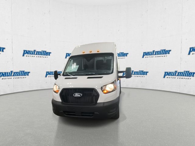 New 2026 Oxford White Ford Cargo Van image 5