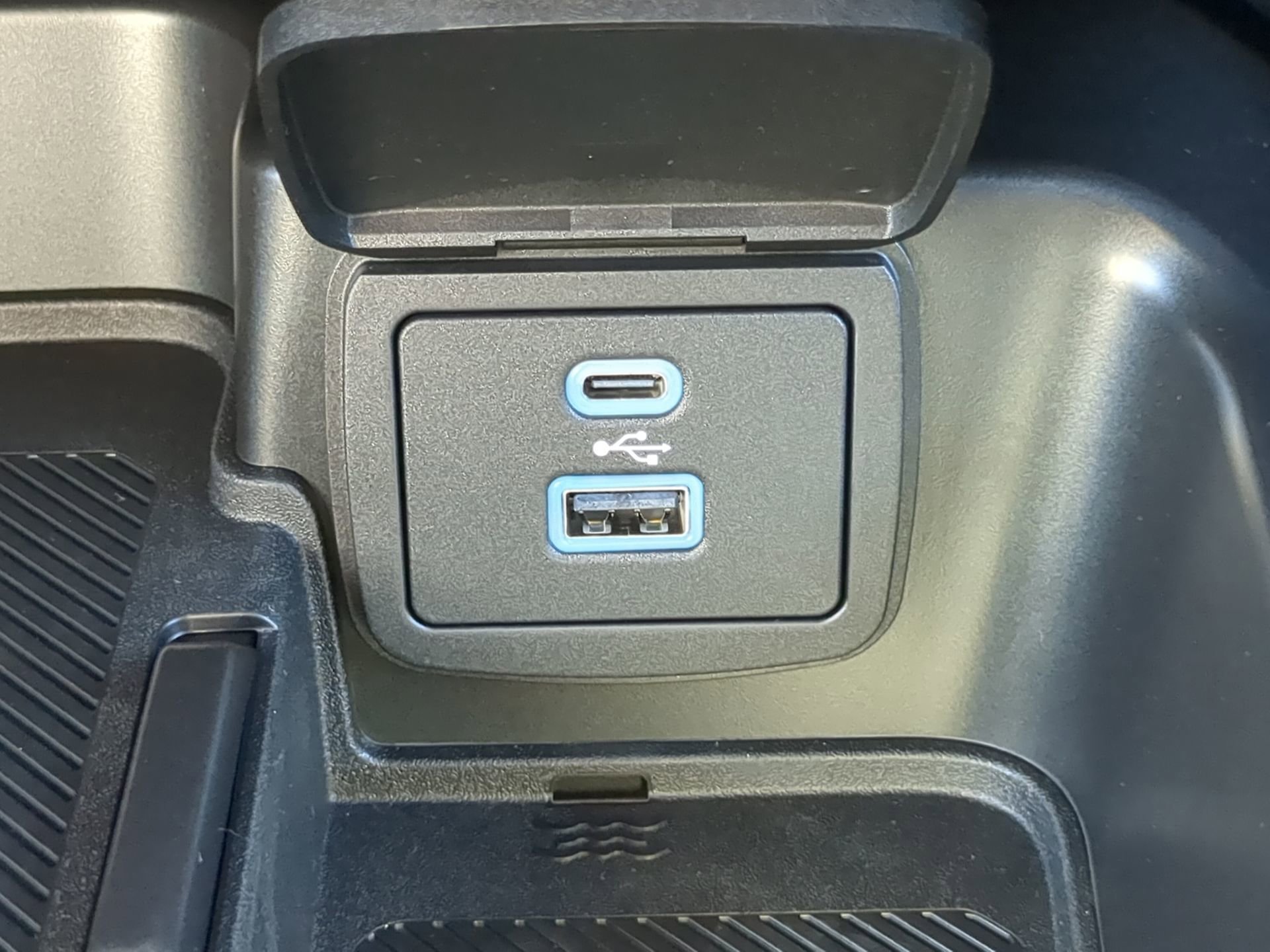 2025 Ford Bronco 4-Door Base - Photo 48