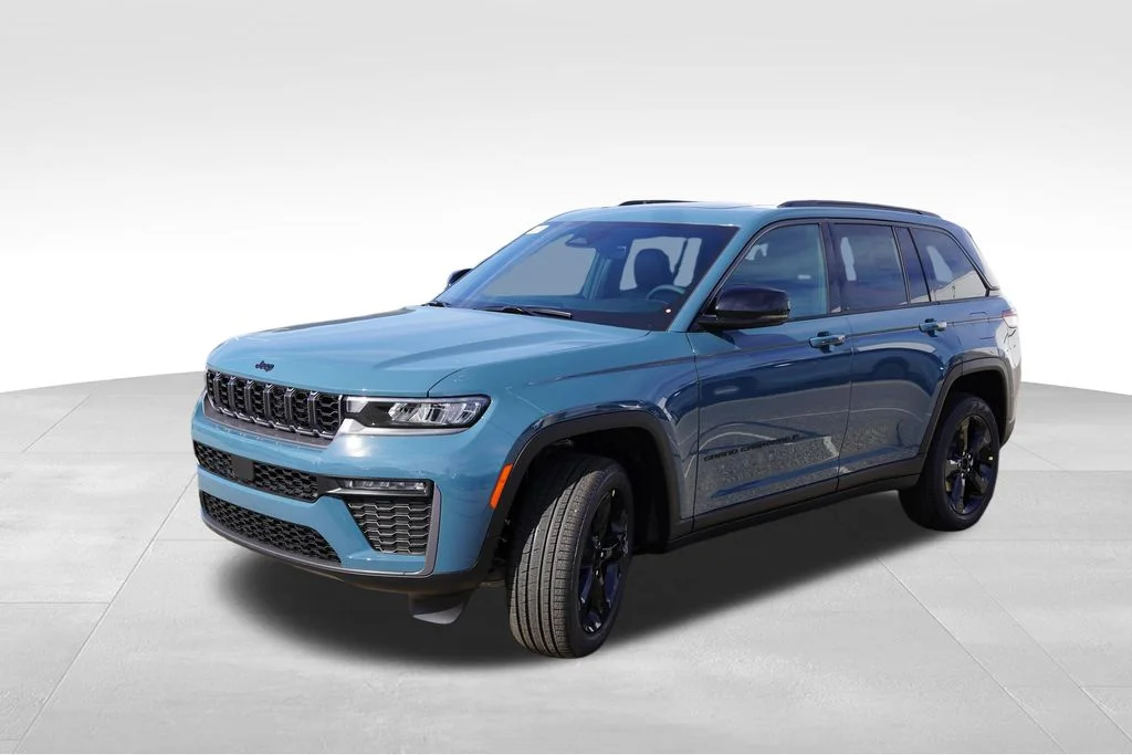 New 2027 Steel Blue Paint Jeep Limited image 7