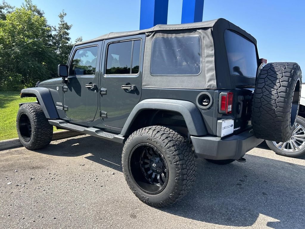 Used 2017 Rhino Clearcoat Jeep Unlimited Sport image 5