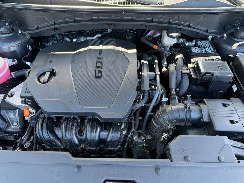 Used 2023 Gray Hyundai SEL image 10