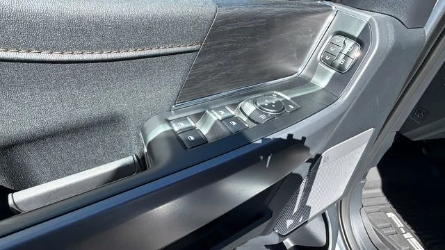 New 2026 Oxford White Ford Lariat® image 22