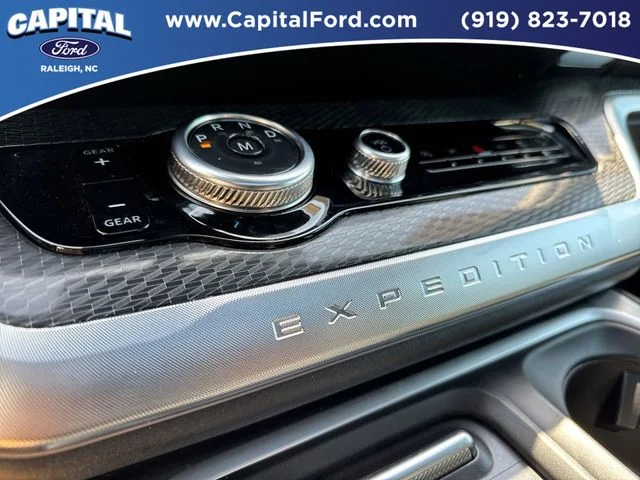 Used 2025 Gray Ford Platinum image 31