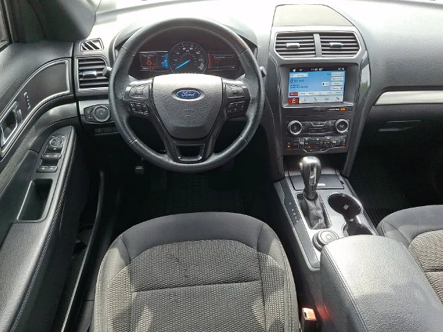 Used 2019 Gray Ford XLT image 12