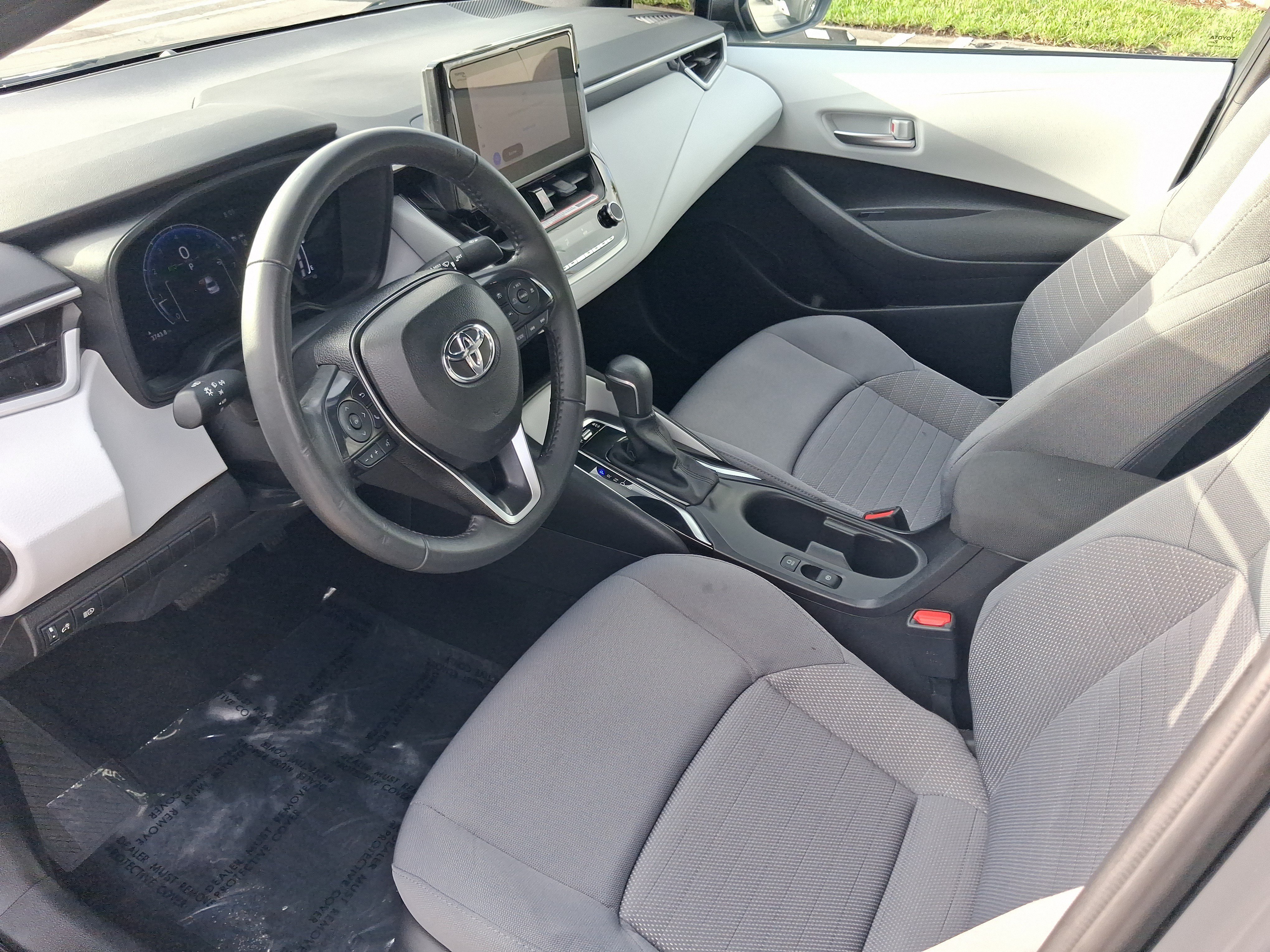 Used 2026  Toyota SE image 13