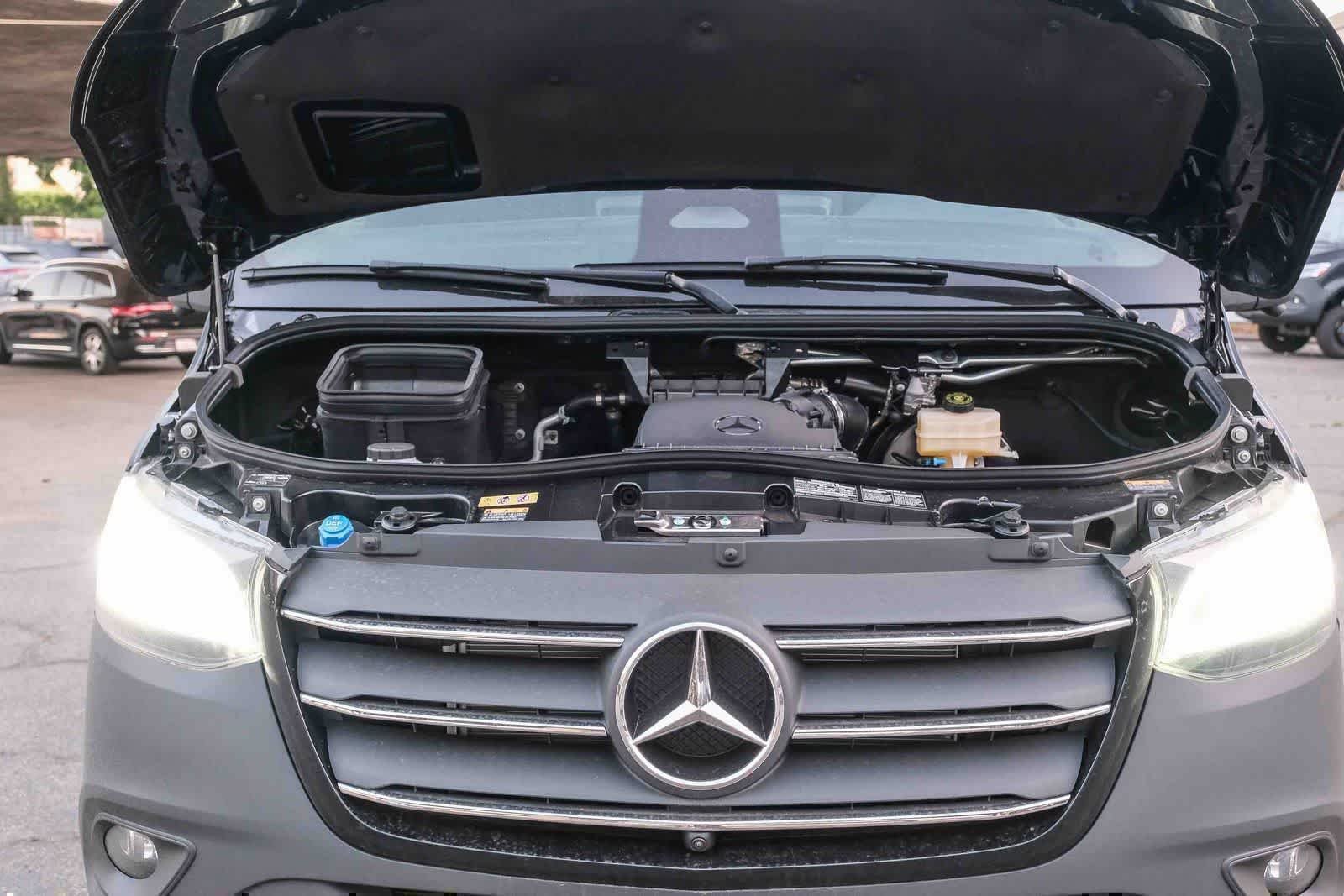 New 2026 Jet Black Mercedes-Benz Passenger 144WB High Roof AWD 2.0L I4 Diesel Turbo image 35