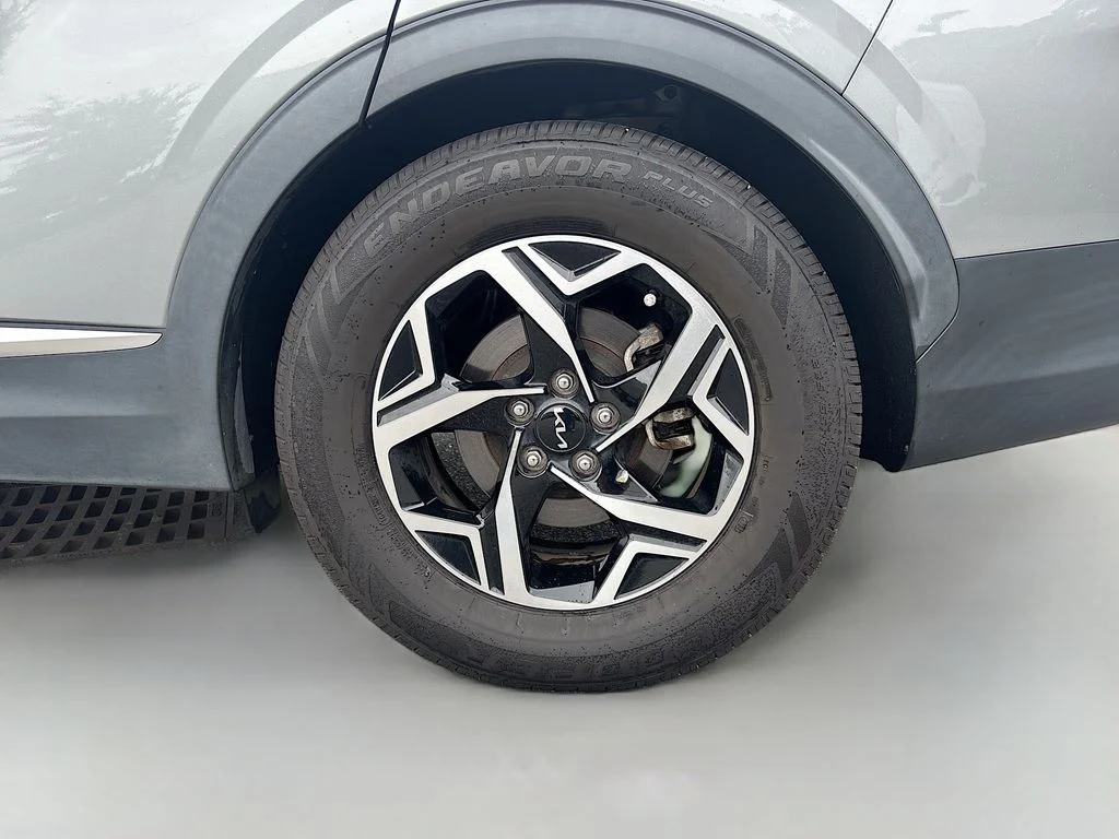 Used 2023 Steel Gray Kia LX image 12