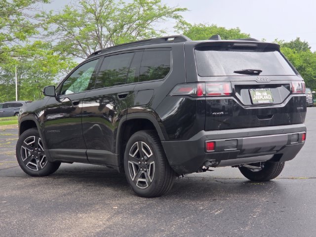 New 2026 Diamond Black Crystal Pearl-Coat Exterior Paint Jeep Limited image 23
