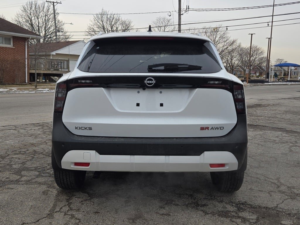 New 2026 White Nissan SR image 14