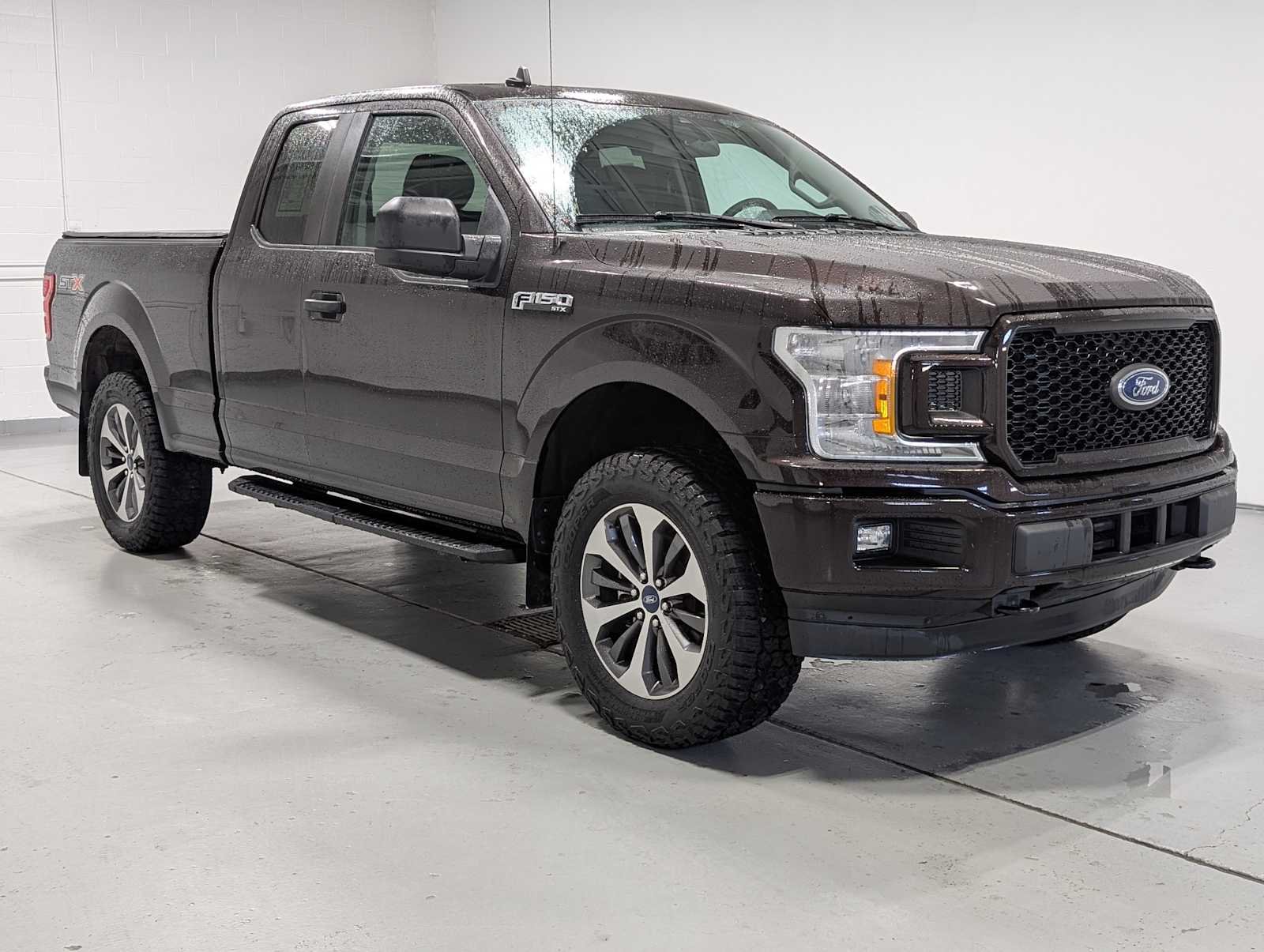 Used 2020 Magma Red Ford XL image 6