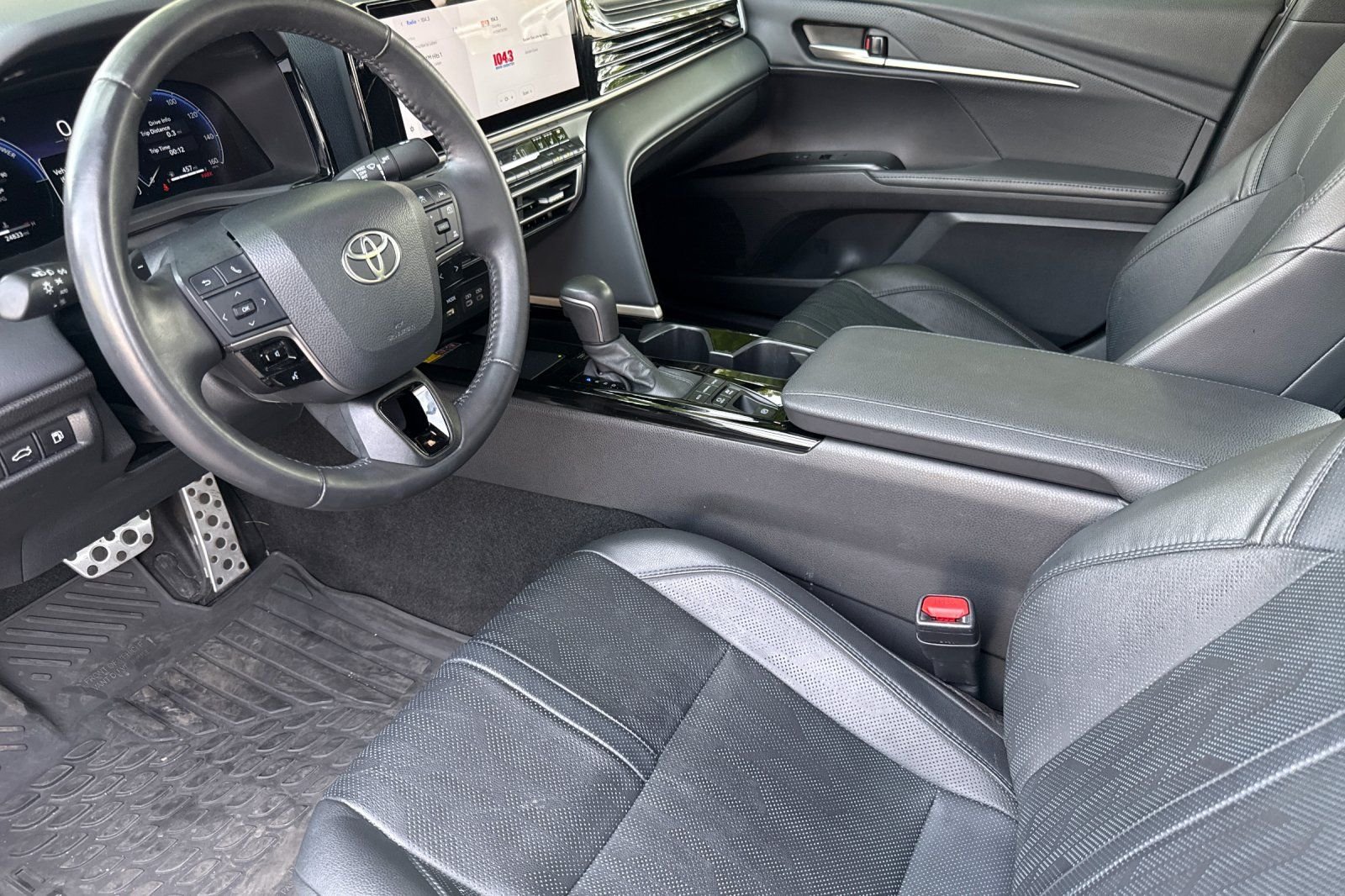 Used 2025  Toyota XSE image 9
