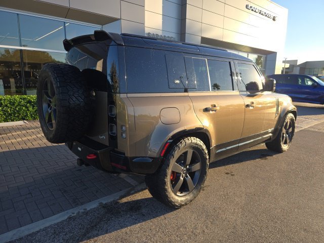 Used 2023 Gondwana Stone Metallic Land Rover X image 5
