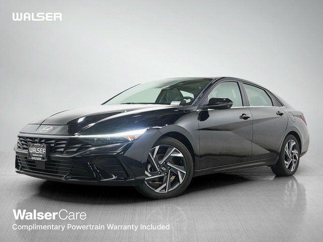 2024 Hyundai Elantra Limited IVT