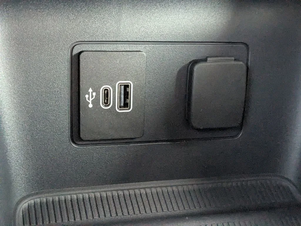 New 2026 Carbonized Gray Metallic Ford Active image 22