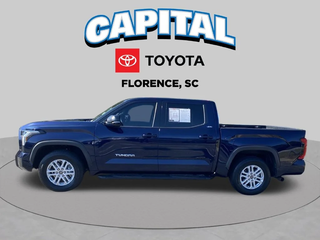 Used 2022  Toyota SR5 image 3