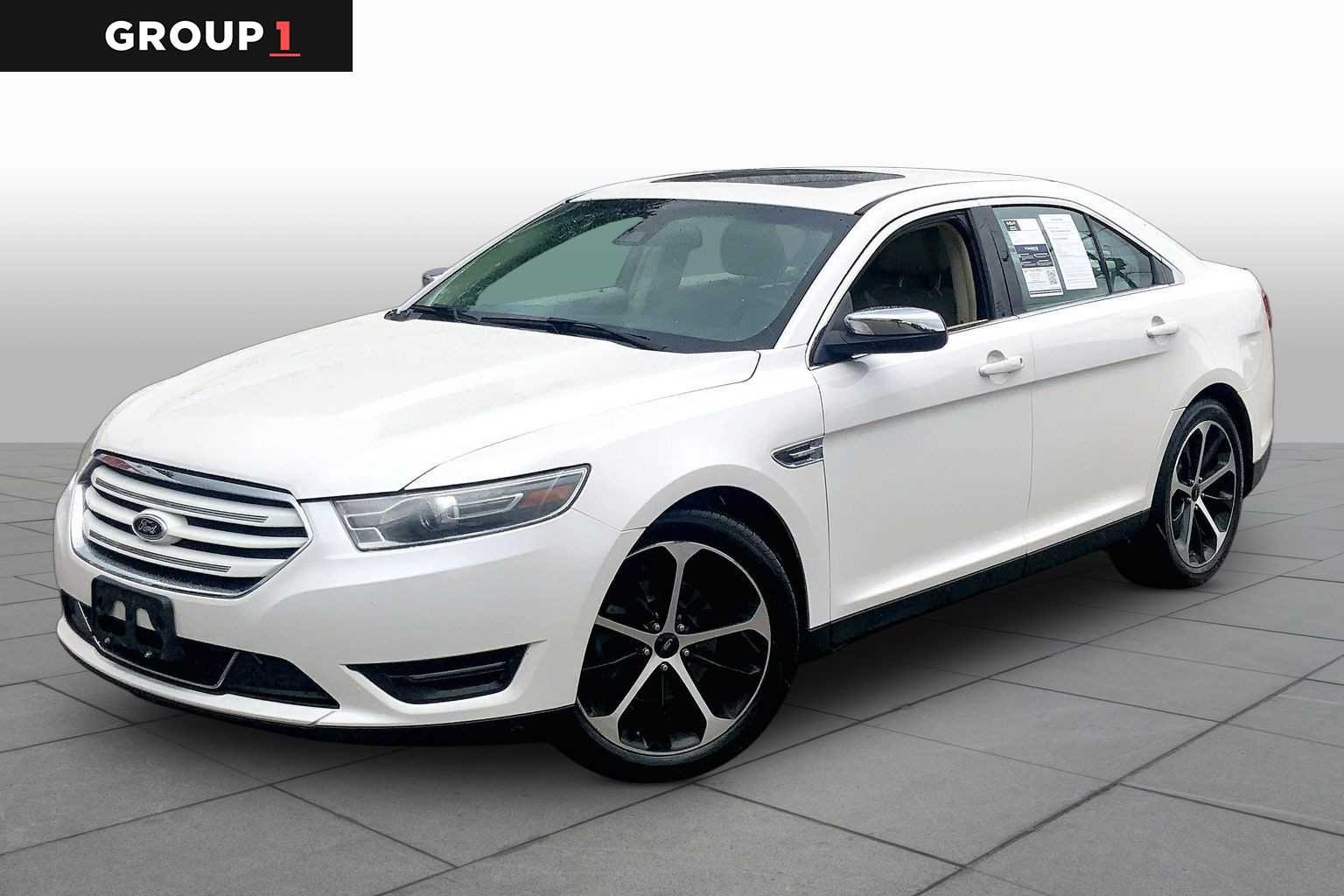 2015 Ford Taurus Limited FWD's photo