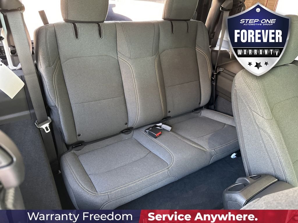 Used 2025 White Jeep Sport S image 28